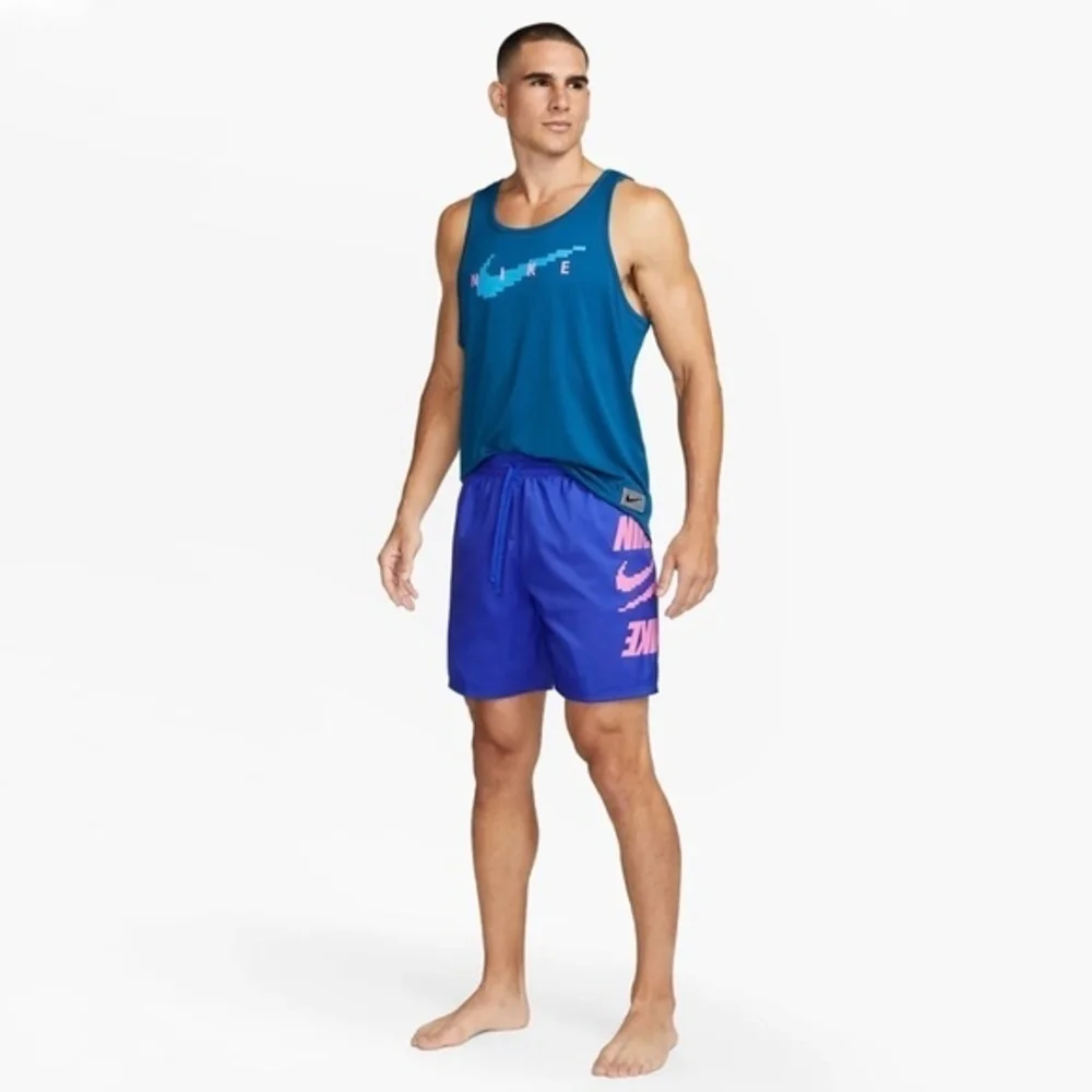 Nike men volley